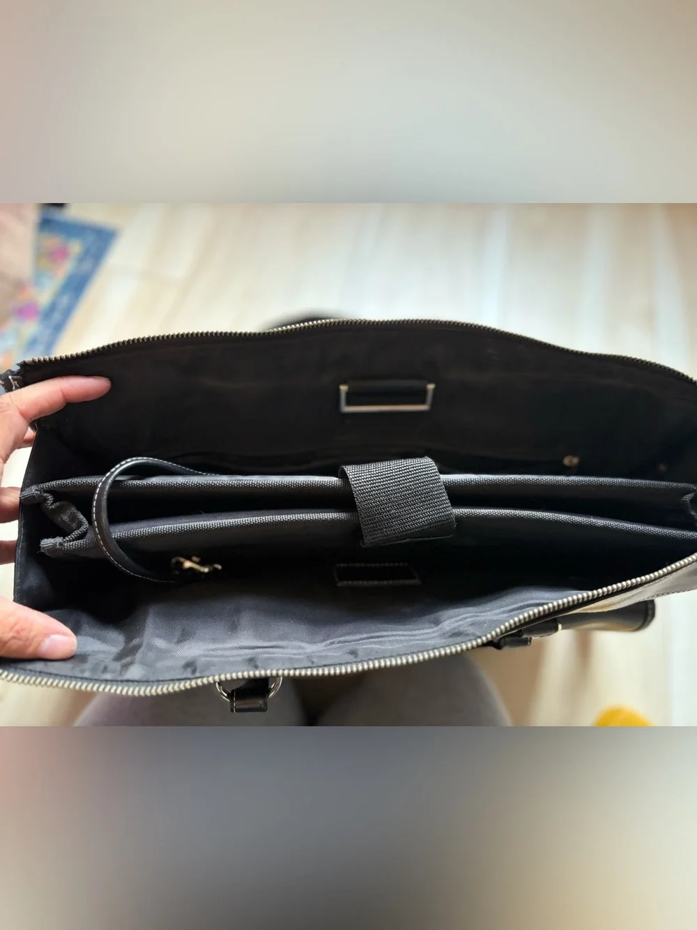 Franklin Covey Black GenuineLeather Laptop Briefcase Messenger Bag Organizer